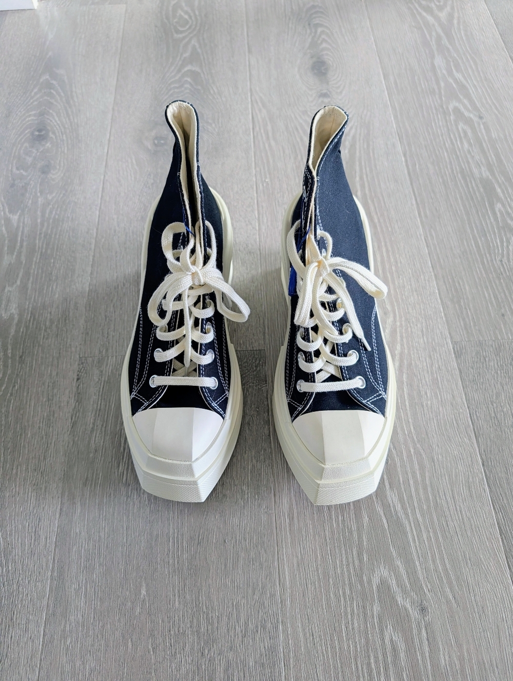 Converse Chuck 70 De Luxe Wedge Black Sneakers - US9(W) - Picture 3 of 11
